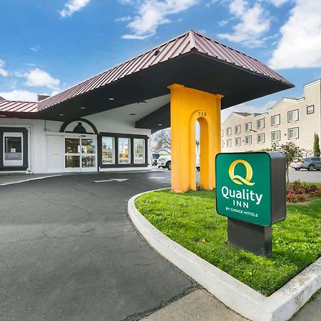 Quality Inn & Suites Sacramento Extérieur photo