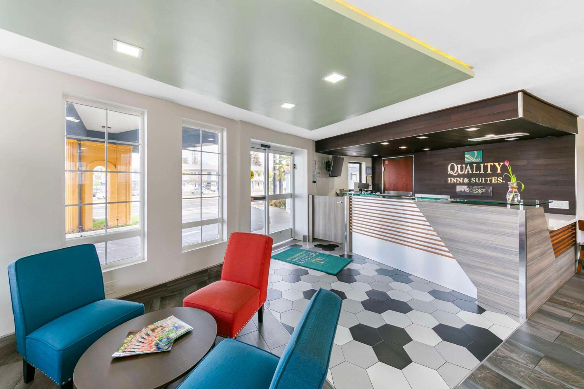 Quality Inn & Suites Sacramento Extérieur photo