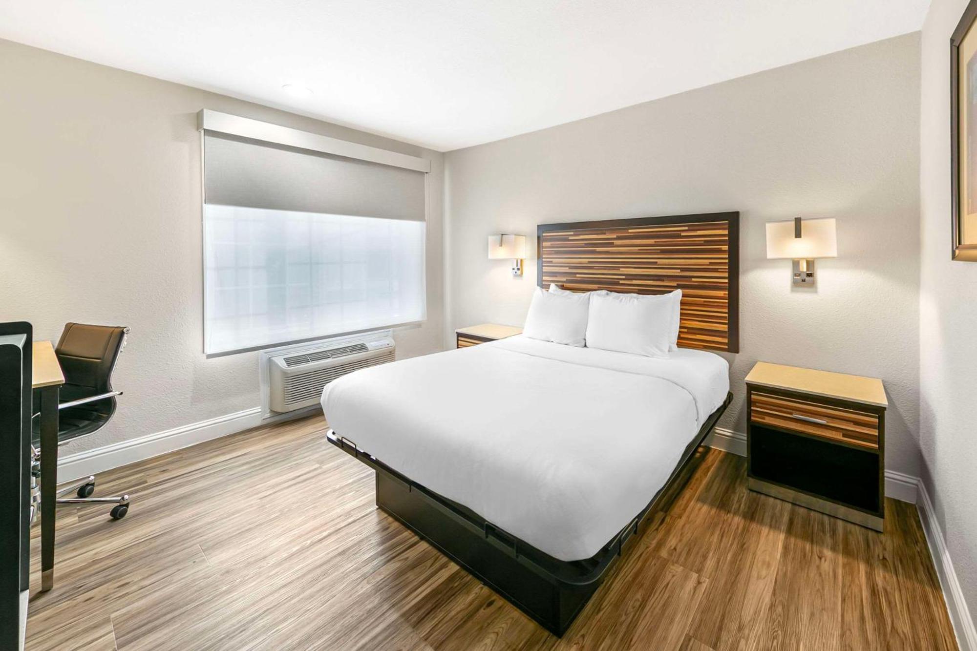 Quality Inn & Suites Sacramento Extérieur photo