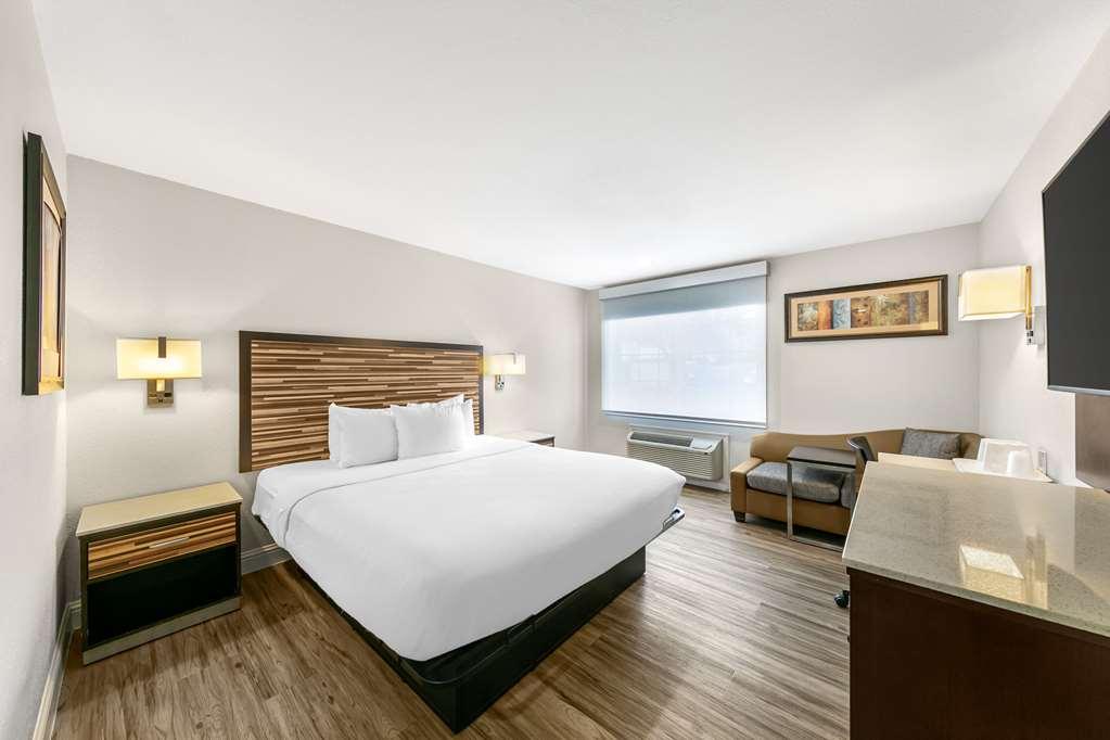 Quality Inn & Suites Sacramento Chambre photo
