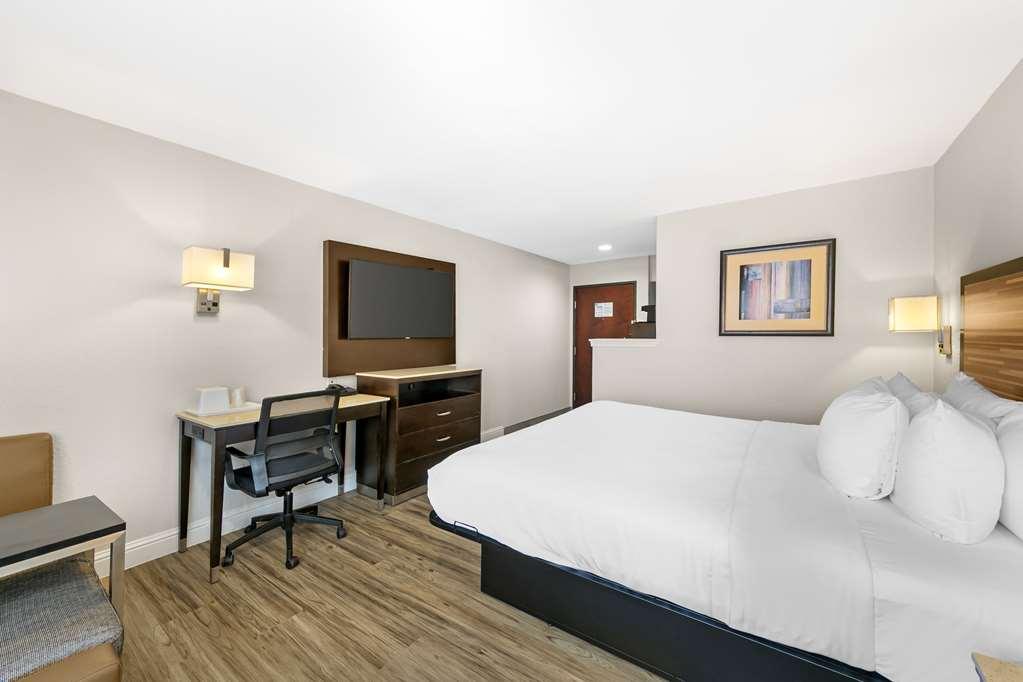 Quality Inn & Suites Sacramento Chambre photo